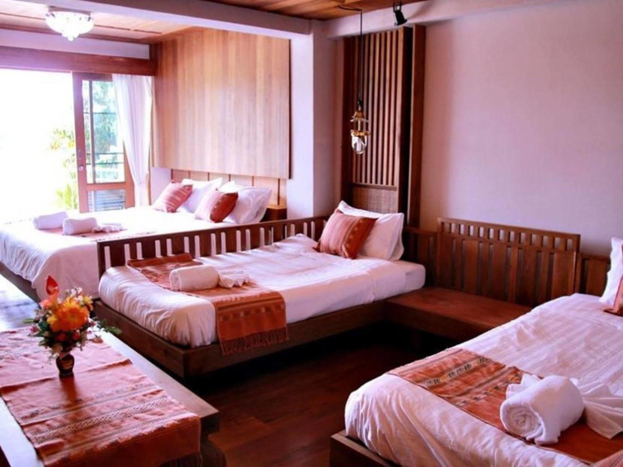 River Bank Resort Mae Sariang Exteriér fotografie