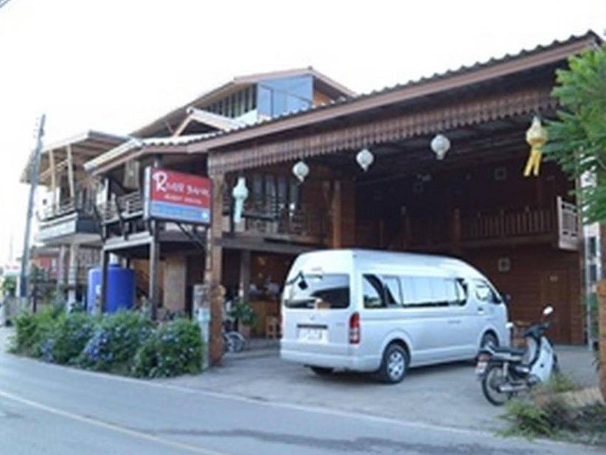 River Bank Resort Mae Sariang Exteriér fotografie